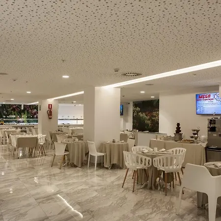 Luz Design & Art فندق غانديا