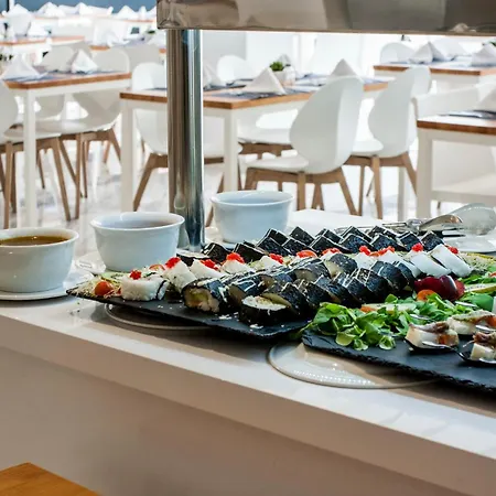 Luz Design & Art Hotel 4*