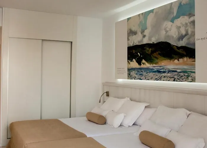Luz Design & Art Hotel 4*