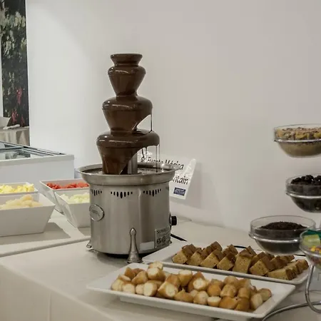 Luz Design & Art Otel 4*
